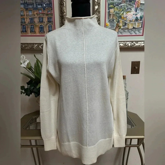 BANANA REPUBLIC CASHMERE BLEND ITALIAN WOOL - CLASSIC TUNIC CREAM SWEATER SZ MED - Picture 2 of 10